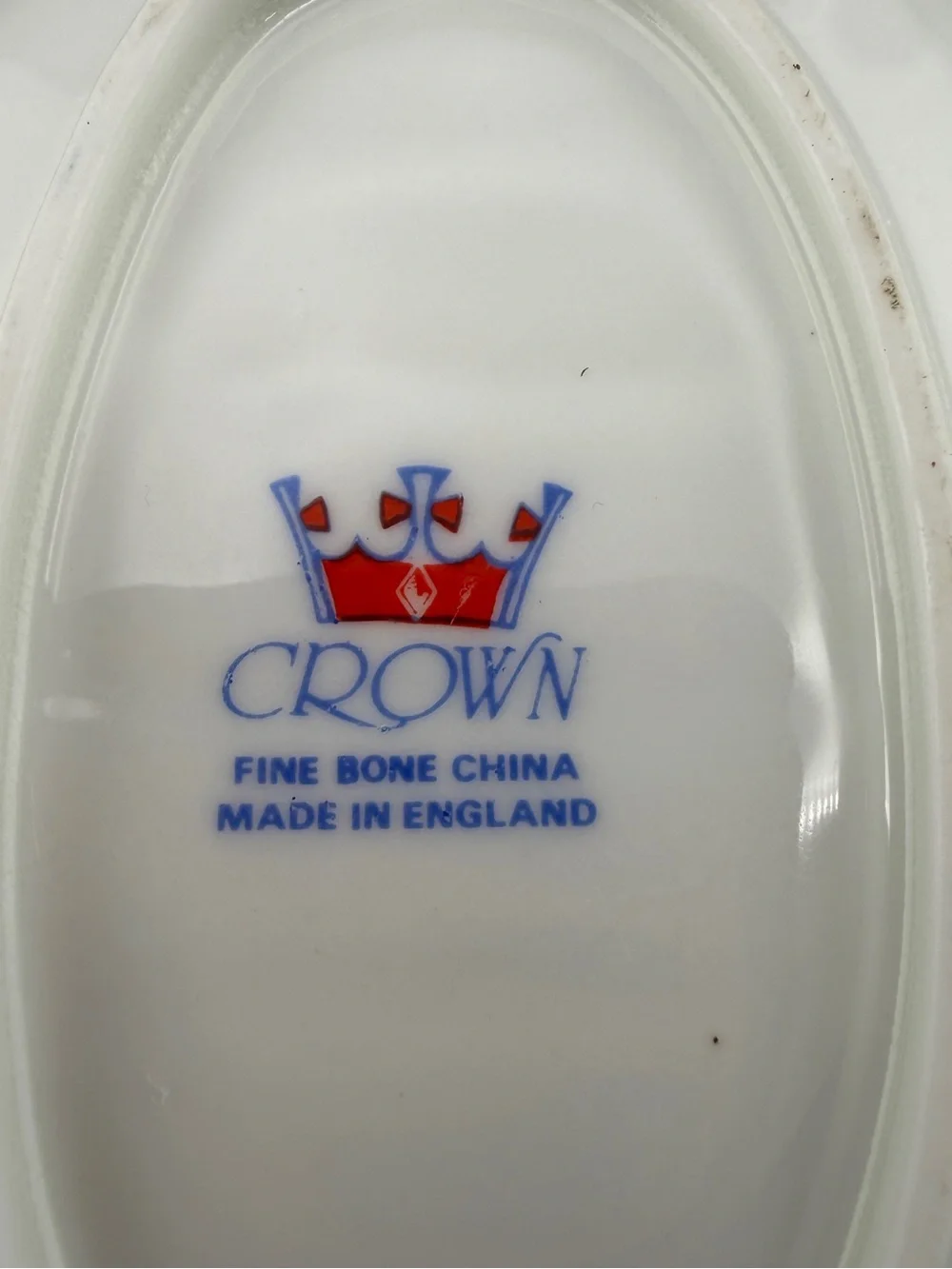 Vintage Crown Staffordshire England Fine Bone China Rose Flower Bath Soap Dish